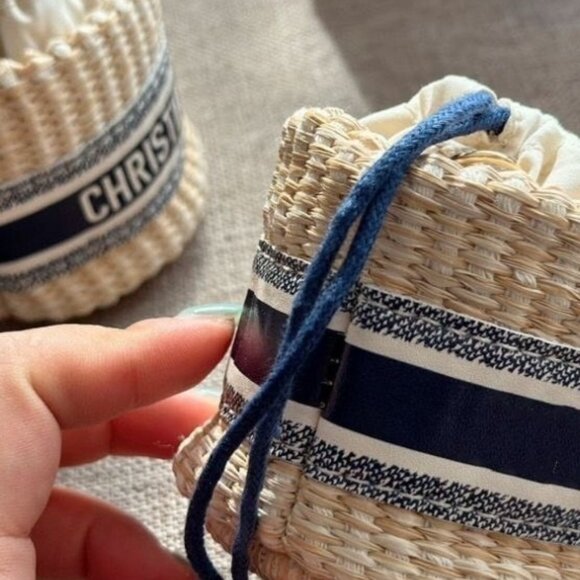 Dior Beige and Navy Woven Bucket Bag - Picture 7 of 14